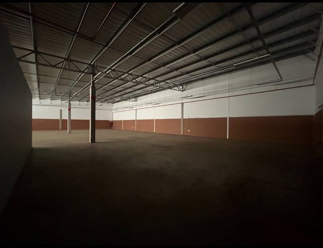 869M² WAREHOUSE TO LET IN CLAYVILLE